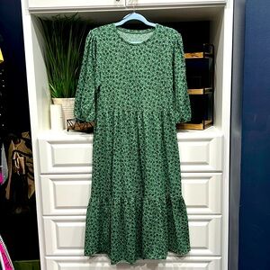 Zara modest dress size medium green floral